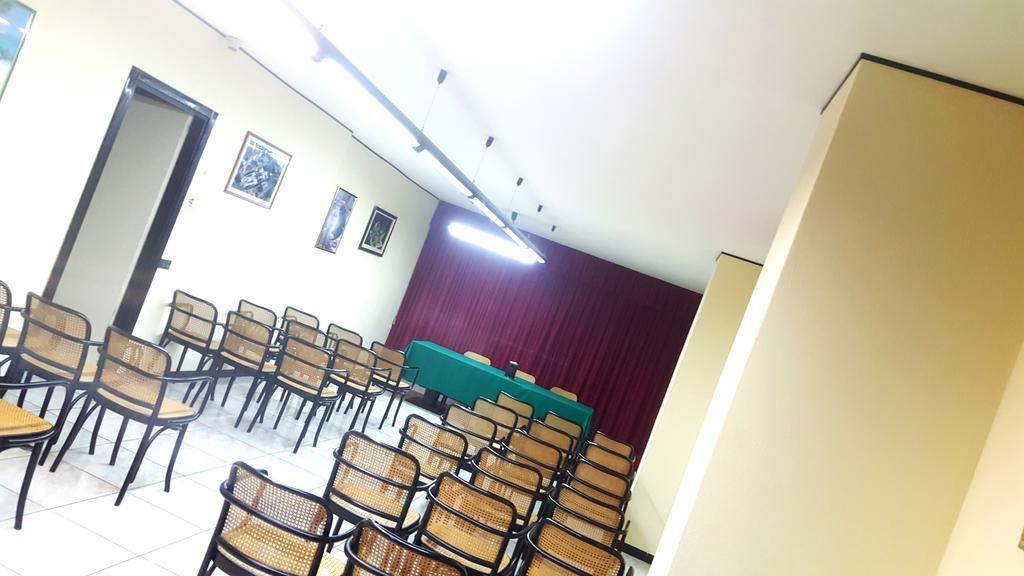 Hinterland Hotel Quartu SantʼElena Dış mekan fotoğraf